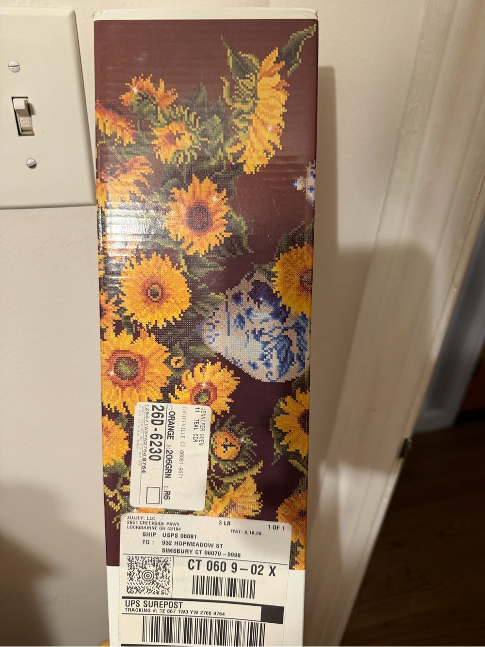 DIAMOND DOTZ Sunflowers in a China Vase diamond painting kit